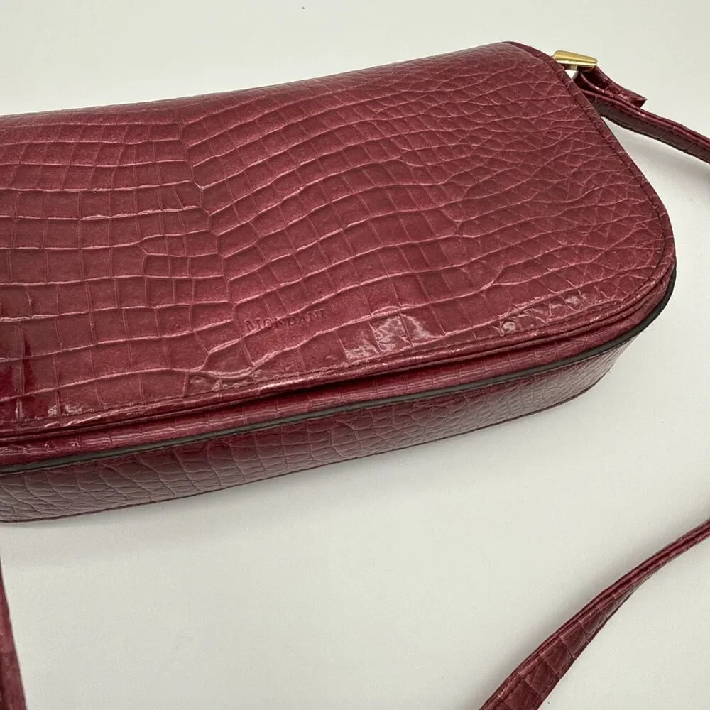 Vtg Y2K Mondani Faux Leather Embossed Shoulder Bag Burgundy